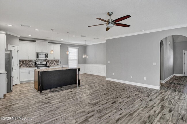 Building Photo - 516 Meldrum Ln