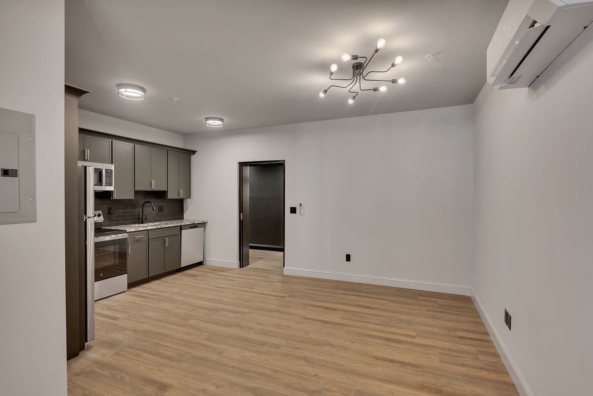 Building Photo - 36 Pawling Ave