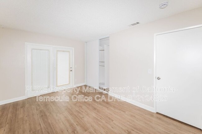 Building Photo - 209 Conifer Dr