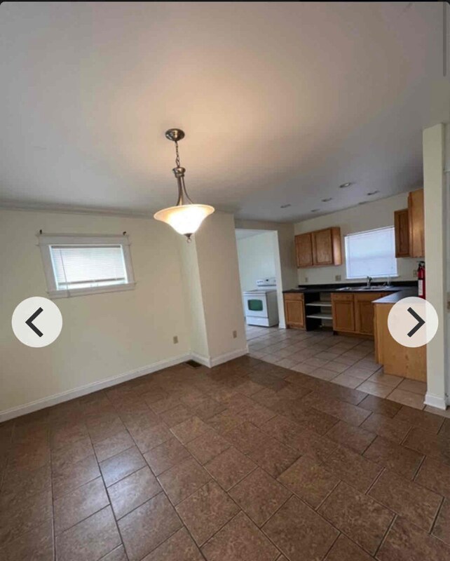 Building Photo - 92 W Mildred Ave