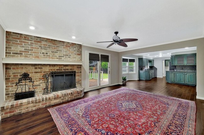 Building Photo - Charming Ranch in Rockwood!