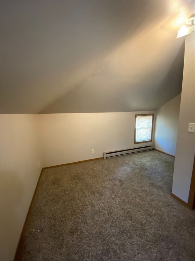 Building Photo - 217 2nd St NE