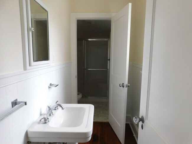 Building Photo - Fantastic mix of charm and updates!