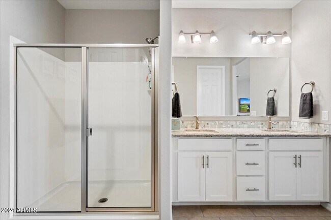 Building Photo - 11409 N 165th Ln