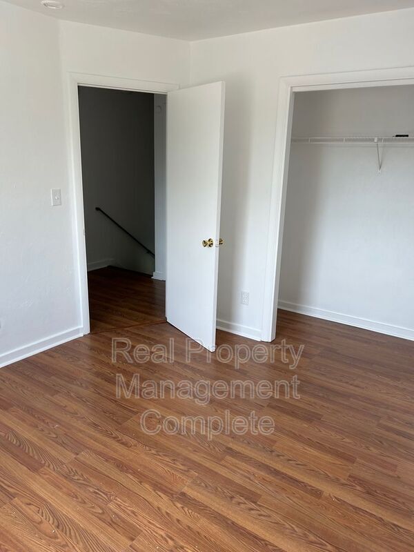 Building Photo - 9511 17th Bay St