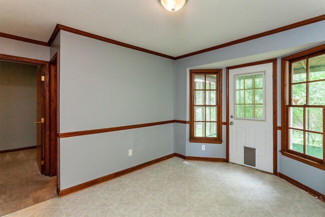 Building Photo - 1012 Windward Psge