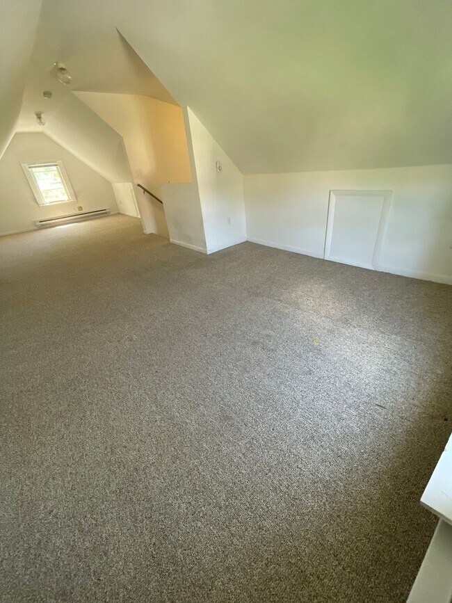 Building Photo - 410 E William St