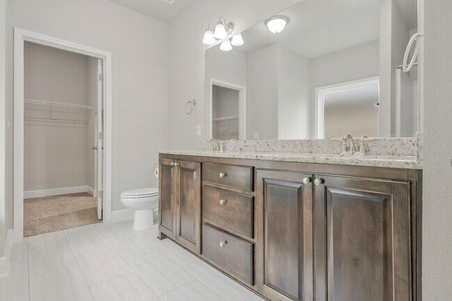 Building Photo - 5402 Parkside Dr