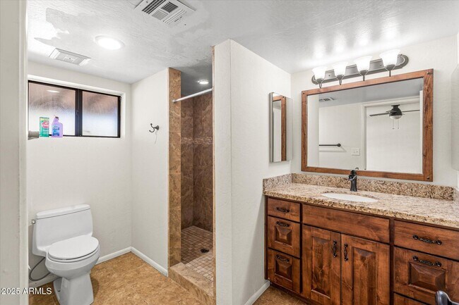 Building Photo - 6006 E Wildcat Dr
