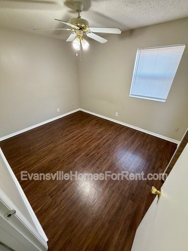 Building Photo - 1115 W Virginia St