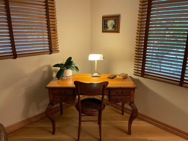 work space Desk - 23437 Vanowen St