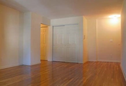 Living Room - Washington Heights Apartments