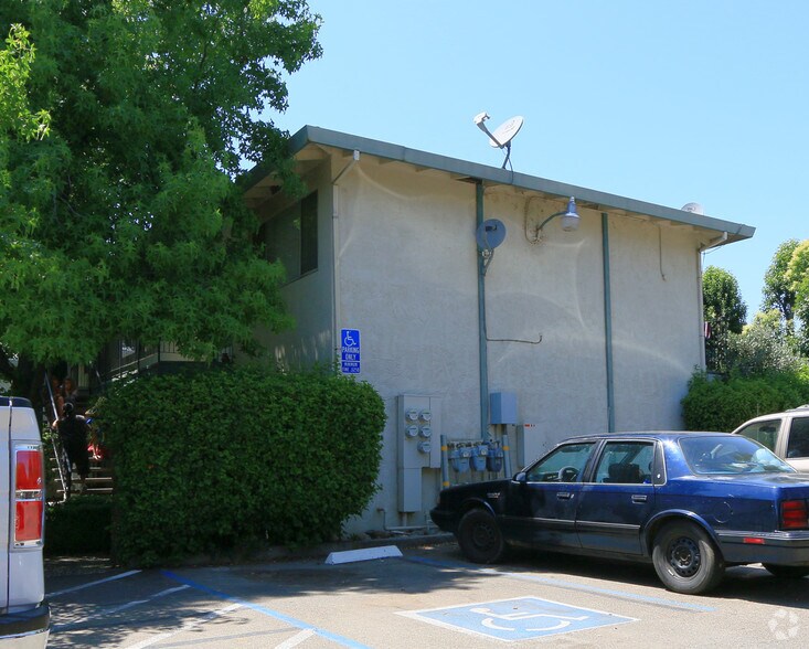 Building Photo - Palora Apartments
