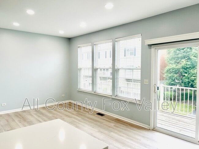 Building Photo - 1602 Edinburgh Dr