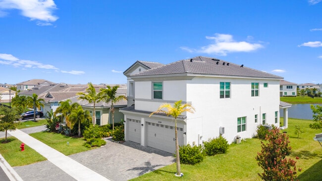 Building Photo - 15134 Cameo Ct