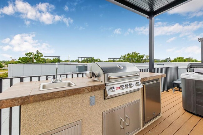 Building Photo - 8615 5th St N