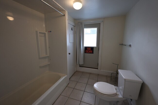 Building Photo - 6 Harriet St