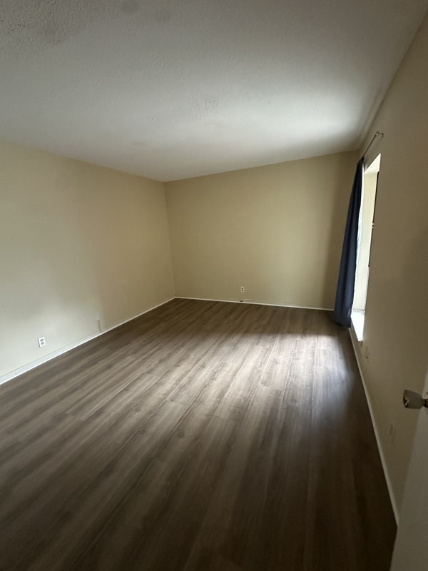 Building Photo - 1855 Poplar Woods Cir W