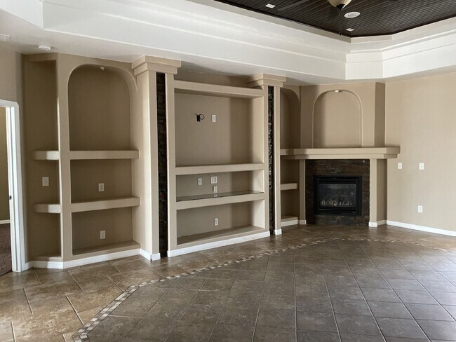 Building Photo - 3132 Tunnel Point Way