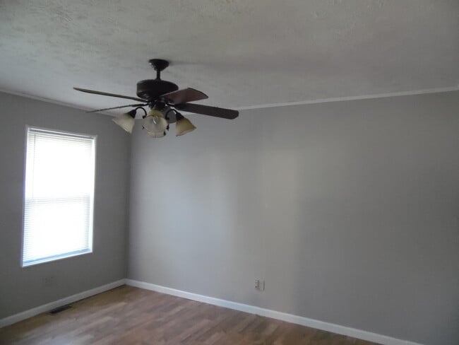 Building Photo - 1574 Kilkenny Dr