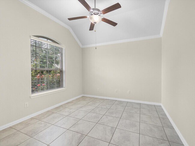Building Photo - 15211 Montezuma Quail Dr