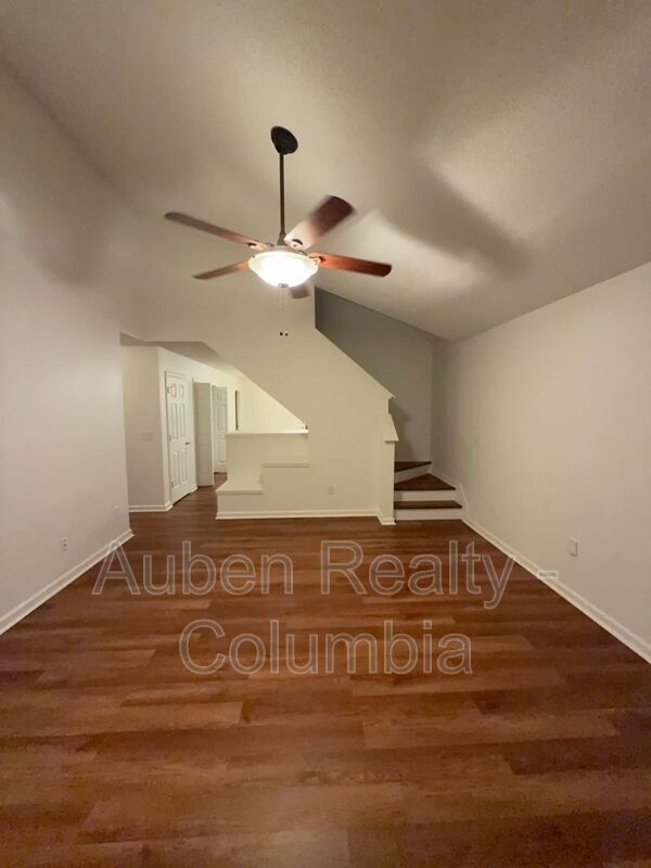 Building Photo - 212 Aderley Oak Loop