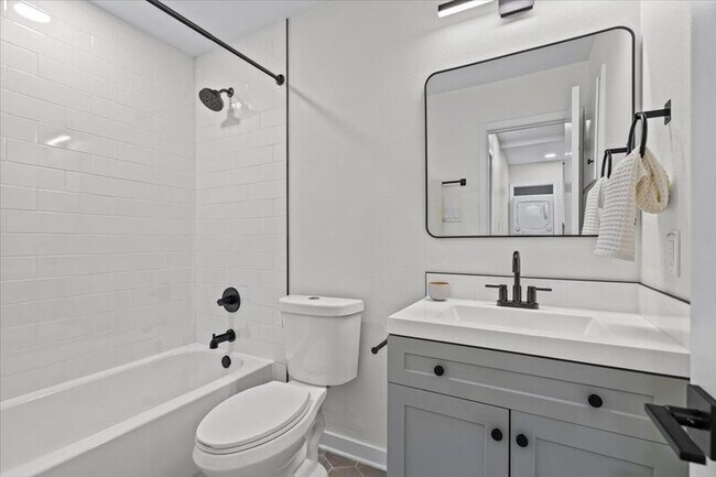 Building Photo - 3436 Willowrun Dr