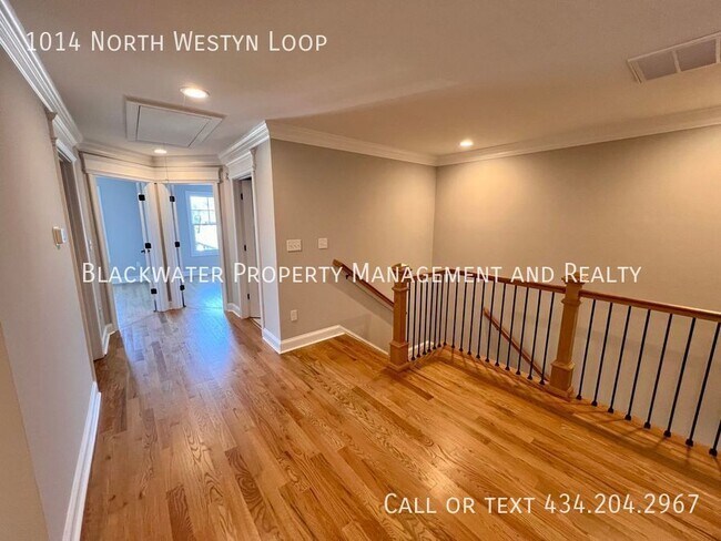 Building Photo - 3 Bedroom Townhome in Westyn Village!