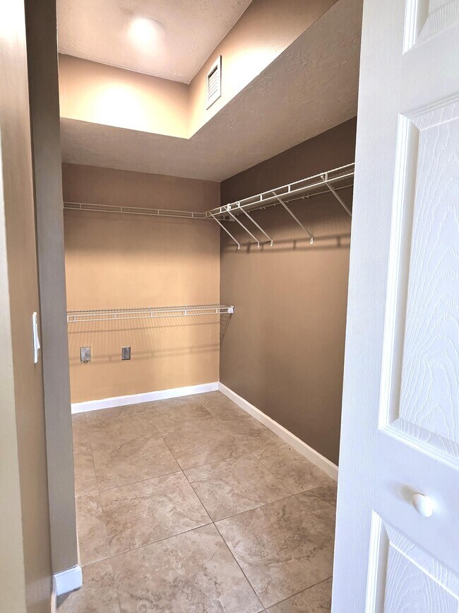 Building Photo - 2721 Village Blvd