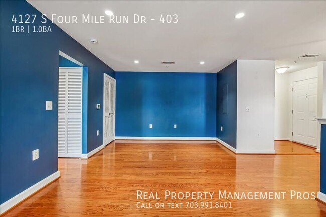 Building Photo - 4127 S Four Mile Run Dr