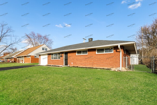 Building Photo - 5806 Resik Dr