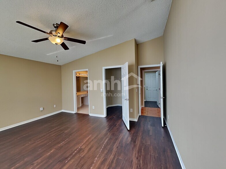 Building Photo - 3644 Becontree Pl