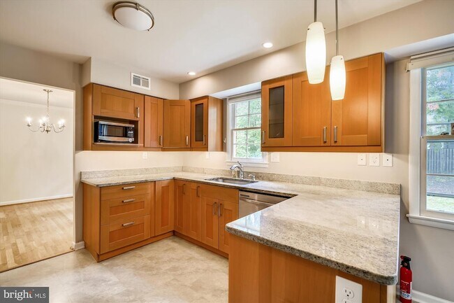 Building Photo - 11200 Powder Horn Dr