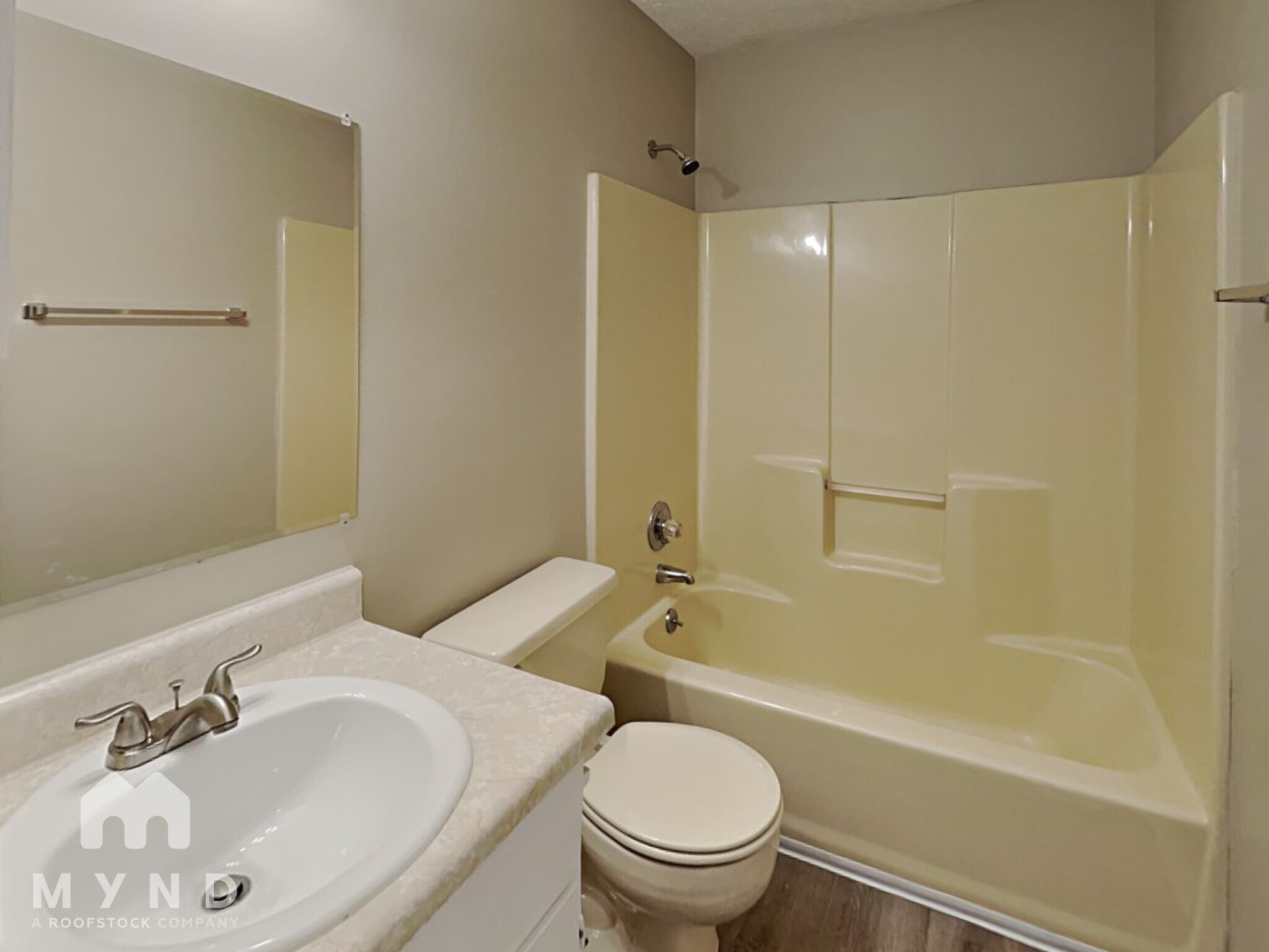 Building Photo - 305 Burlwood Ct