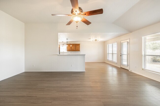 Building Photo - 706 Indian Blanket