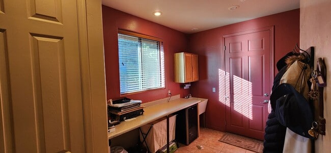 Building Photo - Beautiful Veiws From This Spacious Four Bedroom Home!