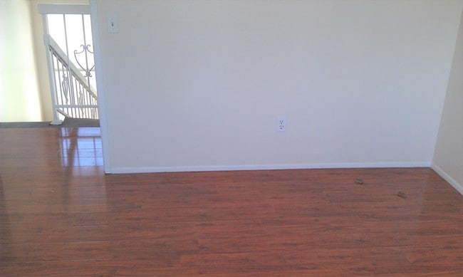 Building Photo - 1226 Azalea Ct