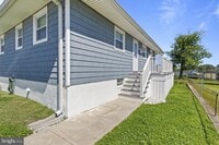Building Photo - 7212 Bay Front Rd