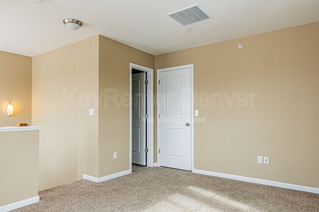 Building Photo - 492 S Saulsbury St