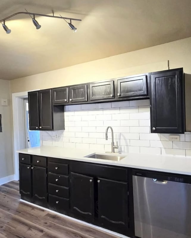 Building Photo - 2415 W Vermijo Ave