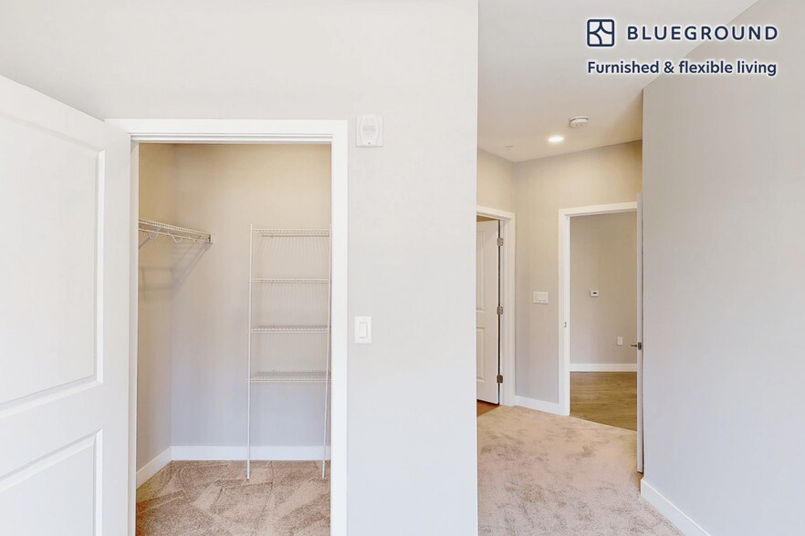 Building Photo - 861 Broadway-SI FL4-ID6630A