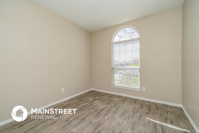 Building Photo - 8015 Splitrail Ct