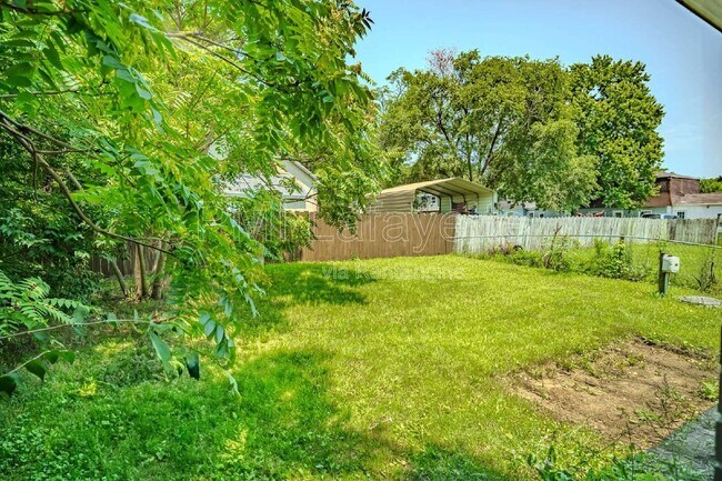 Building Photo - 436 Lamplighter Ln