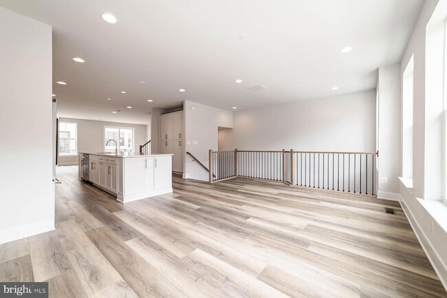 Building Photo - 6227 Almerico Pl