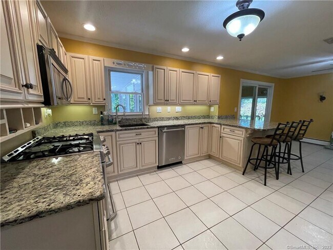 Building Photo - 56 Partridge Dr