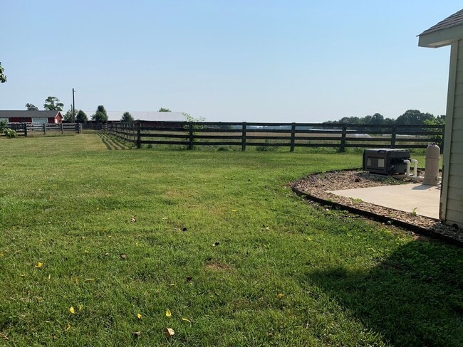 Building Photo - 2 Story Historic Home Near New London Academy