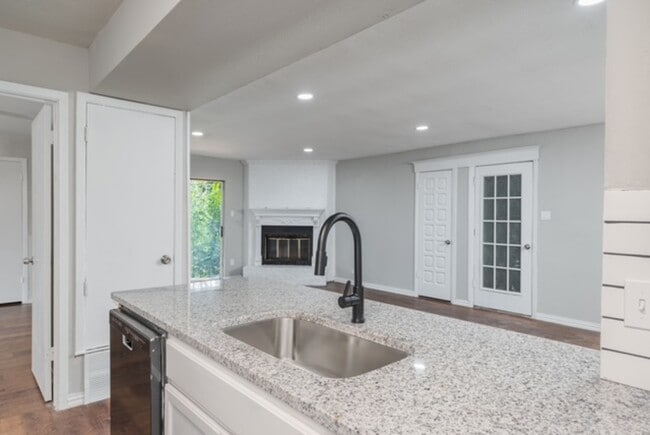 Building Photo - 5306 Lansingford Trail