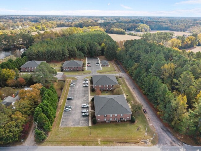 Building Photo - FULLY FURNISHED EXCLUSIVE SHORT AND MIDTERM RENTAL ONLY. AVAILABLE NOW UNTIL DEC 30.