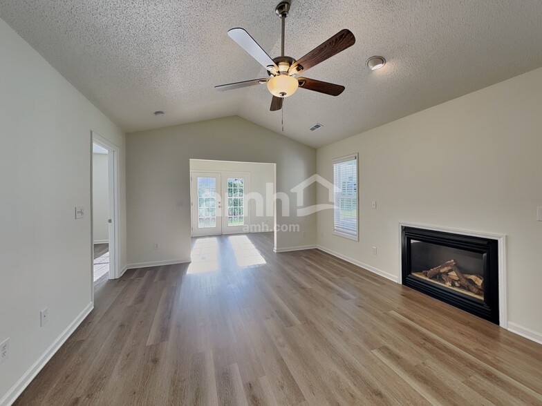 Building Photo - 192 Cameron Way Cir