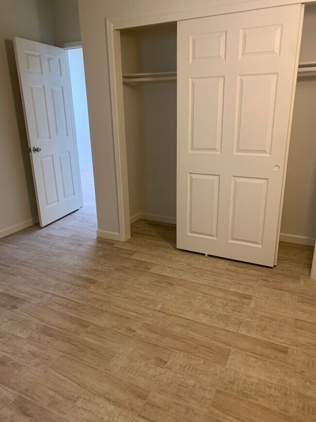 Building Photo - Chevelon